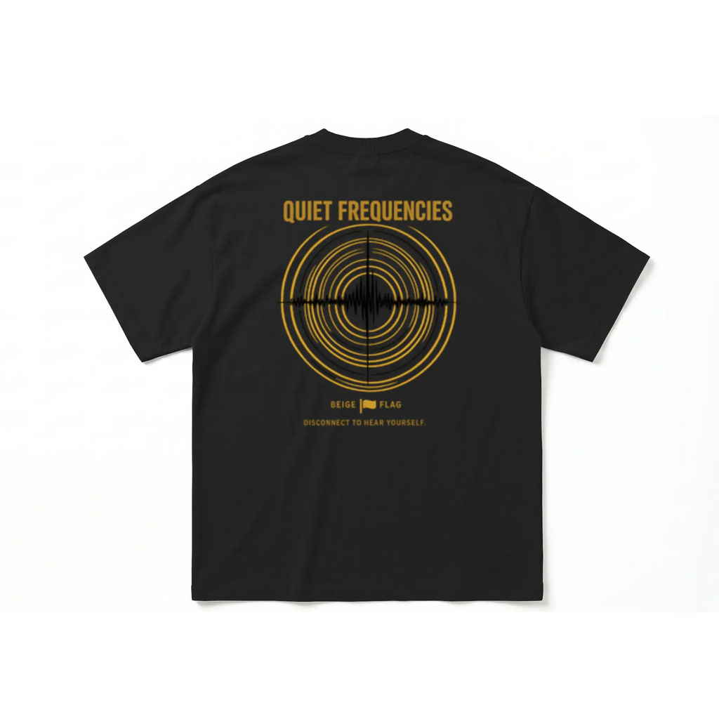 Quiet Frequencies. – Oversized Heavyweight T-Shirt